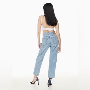 NEW! Aritzia Denim Forum The Joni High Rise Loose Size 25 W 25 L Light Wash